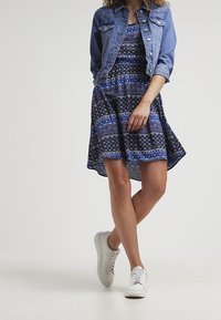 ONLY Vestito casual - off-white