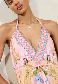 Lipsy REGULAR FIT  - Dodatek za na plažo - pink