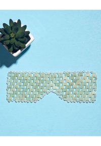 Earth Harbor ISLAND JADE GEMSTONE EYE MASK - Ögonmask