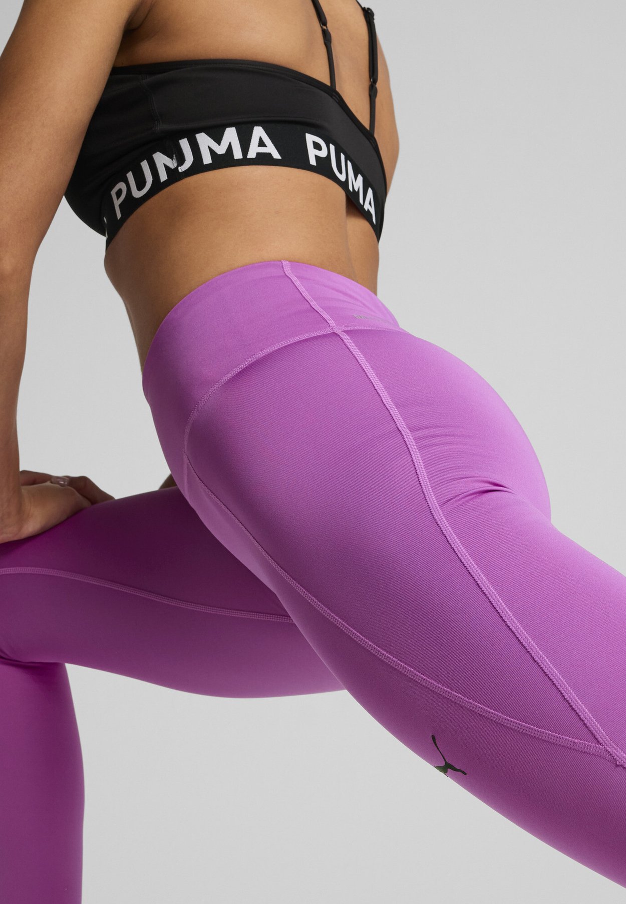 TAD ESSENTIAL TIGHT