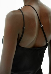 Bershka Cocktailklänning - black