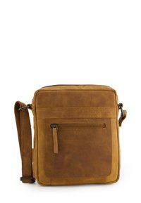Hnědá kožená crossbody taška se zipovou přední kapsou, měkkou texturou, obdélníkovým tvarem a nastavitelným popruhem.