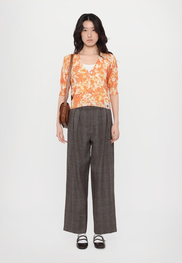 Cardigan - multikoi4