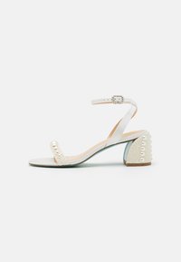 Blue by Betsey Johnson TINA - Sandali - ivory