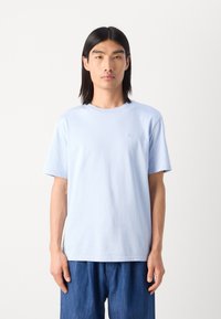 Scotch & Soda SEASONAL CORE REGULAR FIT LOGO - Basic T-shirt - sky blue