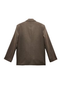 Ruskea blazer, jossa on räätälöity malli, kynttiläläppä, pitkät hihat ja hieno rakenne. Takana on keskimmäinen sauman yksityiskohta.