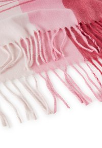 Sciarpa a scacchi rosa e rossa realizzata in morbida lana. Presenta bordi frangiati con diverse tonalità di rosa lungo la parte inferiore.