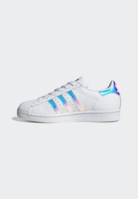 adidas Originals SUPERSTAR Sneaker low ftwwht goldmt cblack