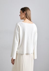 KNITID BELL SLEEVE - Maglione - white