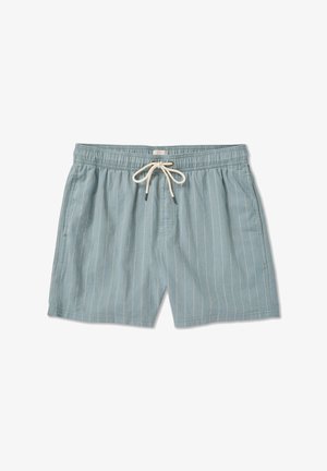 Jasnoniebieskie kąpielówki z białymi pionowymi paskami, elastycznym paskiem w talii i sznurkiem do regulacji. Charakteryzują się luźnym krojem i miękką teksturą tkaniny.