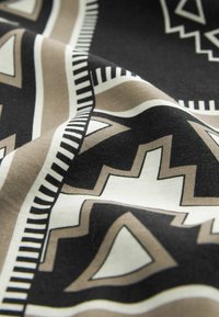Next TALL REGULAR FIT - Maksikleit - black white