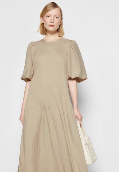 DESIGNERS REMIX VALERIE LAYERED DRESS - Vestido comprido - oyster