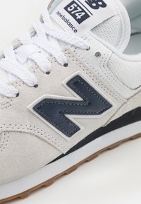 New Balance ML574 UNISEX - Sapatilhas - white