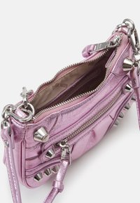 Steve Madden BVILMA - Håndveske - pink/silver-coloured