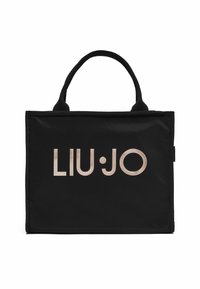 Borsa tote nera in nylon con manici doppi, caratterizzata da un grande logo metallico dorato "LIU·JO" sul davanti. Texture liscia, design minimalista.