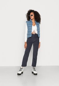 Noisy May NMMARCUS VEST  - Brezrokavnik - china blue