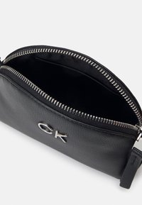 Calvin Klein Borsa a tracolla - black