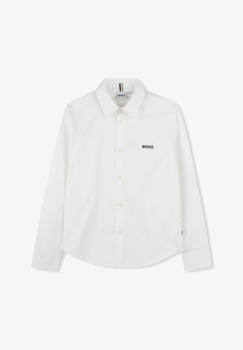 Witte lange mouw knoopsluiting shirt van katoen, met een puntige kraag en een klein zwart "BOSS" logo op de borst.