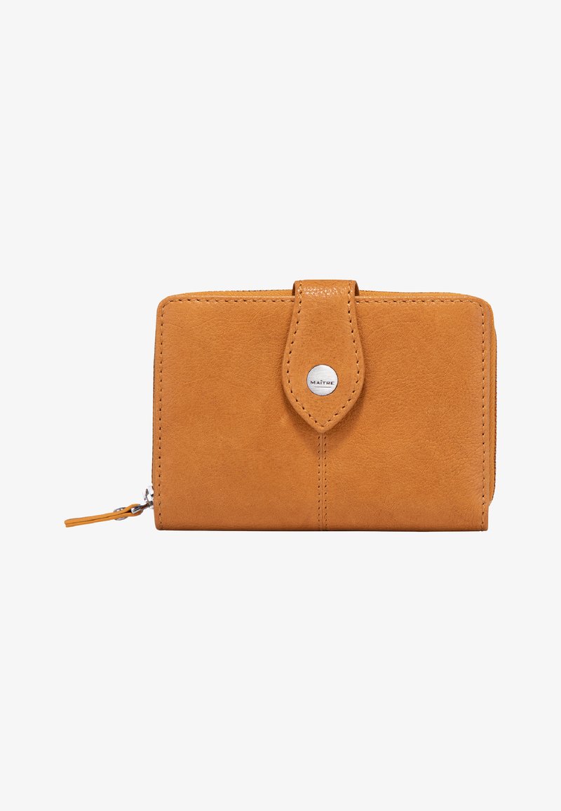 Portafoglio in pelle color tan con chiusura a scatto e logo argentato. Presenta una superficie testurizzata e una linguetta con zip su un lato.