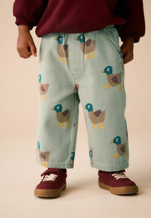 Next, Jean droit - green duck