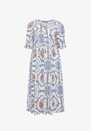 Biała sukienka midi z krótkimi rękawami, dekoltem w serek oraz niebiesko-różowymi kwiatowymi wzorami ułożonymi w okrągłe kompozycje.