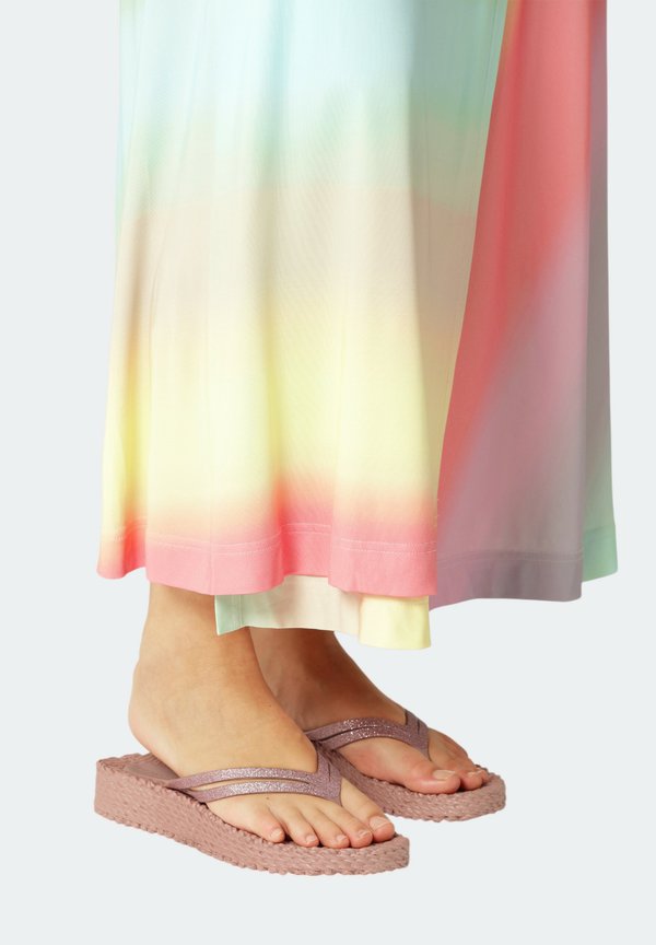 CHEERFUL13 - Badesandale - misty rose