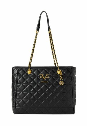 Zwarte gevoerde tote bag met gouden kettinghandvatten en accenten. Voorzien van een logo met "1969 ITALIA" aan de voorkant, met een strak ontwerp.