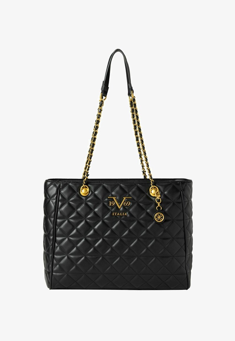 Zwarte gevoerde tote bag met gouden kettinghandvatten en accenten. Voorzien van een logo met "1969 ITALIA" aan de voorkant, met een strak ontwerp.