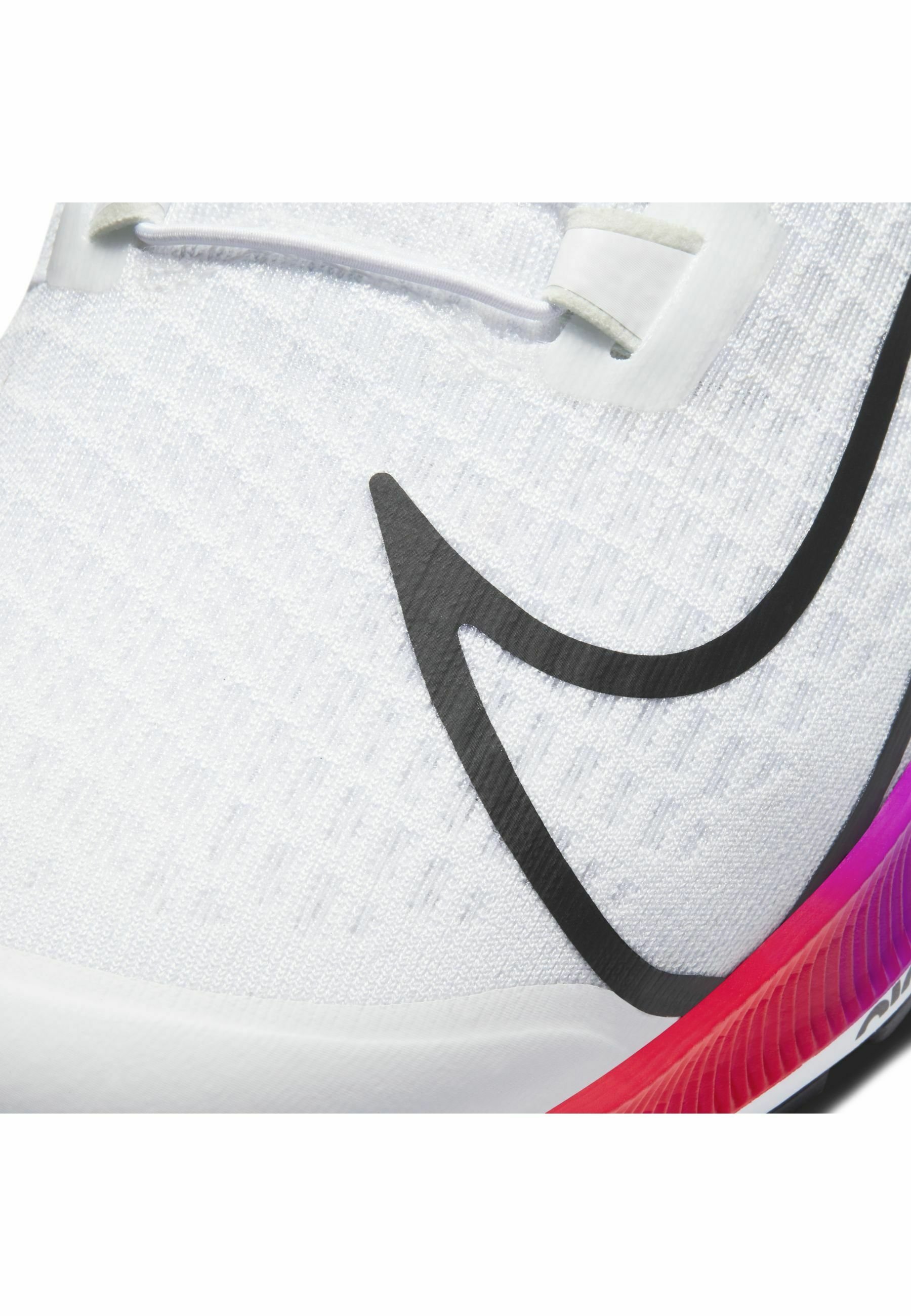 Nike Performance AIR ZOOM PEGASUS 37 FLYEASE 4E - Laufschuh Neutral -  white/hyper violet/spruce aura/flash crimson/weiß - Zalando.de
