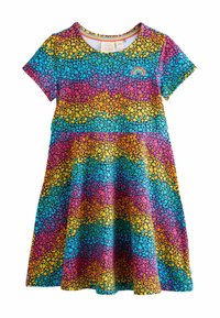 Baumwollkleid mit kurzen Ärmeln, das mit einem bunten Herzenmuster in Pink, Blau, Lila und Gelb verziert ist, und einem runden Ausschnitt.
