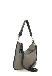 Borsa a tracolla in pelle grigia con una finitura testurizzata, dotata di tracolla removibile, tasca con zip e un accento teal sul tirazip.
