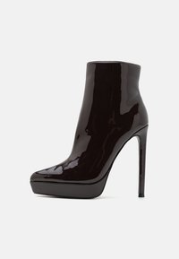 Enkellaarsjes met plateauzool - dark brown