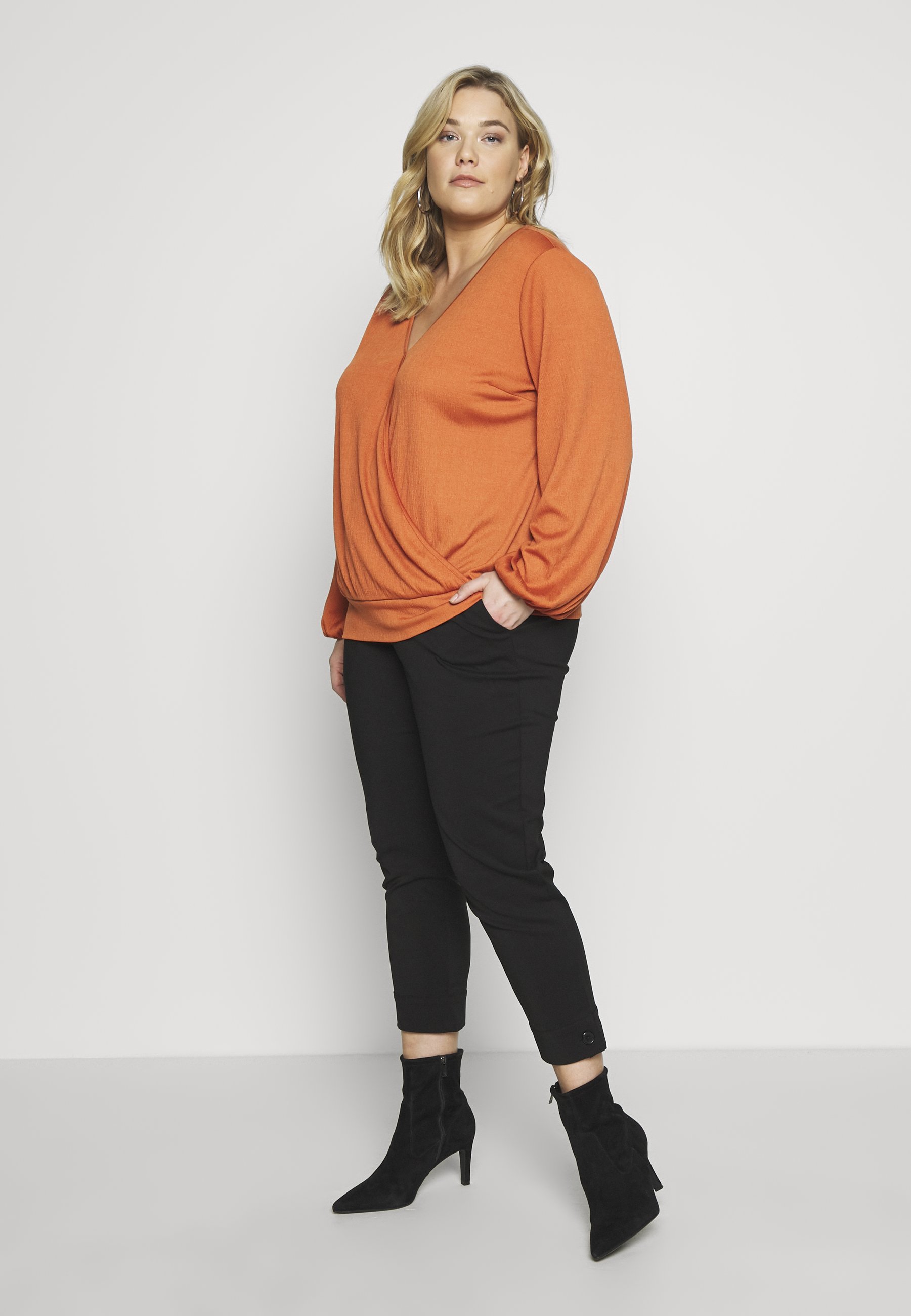 CAPSULE by Simply Be TEXTURED WRAP Topper langermet rust Evans Topper langermet - rust