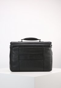 Piquadro Ventiquattrore - nero