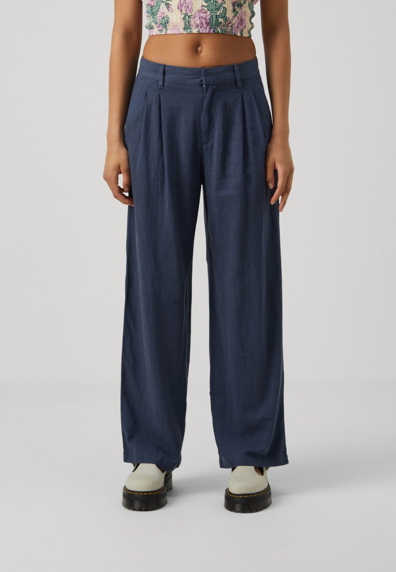 GAP - TROUSER - Pantaloni - deep sailor blue, Extindeți