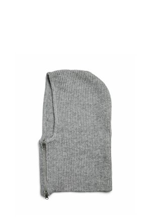 Cappello a hood grigio a costine, con apertura zip, caratterizzato da una texture liscia e un design senza cuciture.