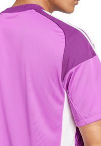 adidas Performance TEAMSPORT TIRO COMPETITION - Sport T-Shirt - lila