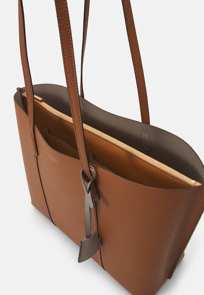 Tory Burch PERRY TRIPLE COMPARTMENT TOTE - Shopping bag - light umber