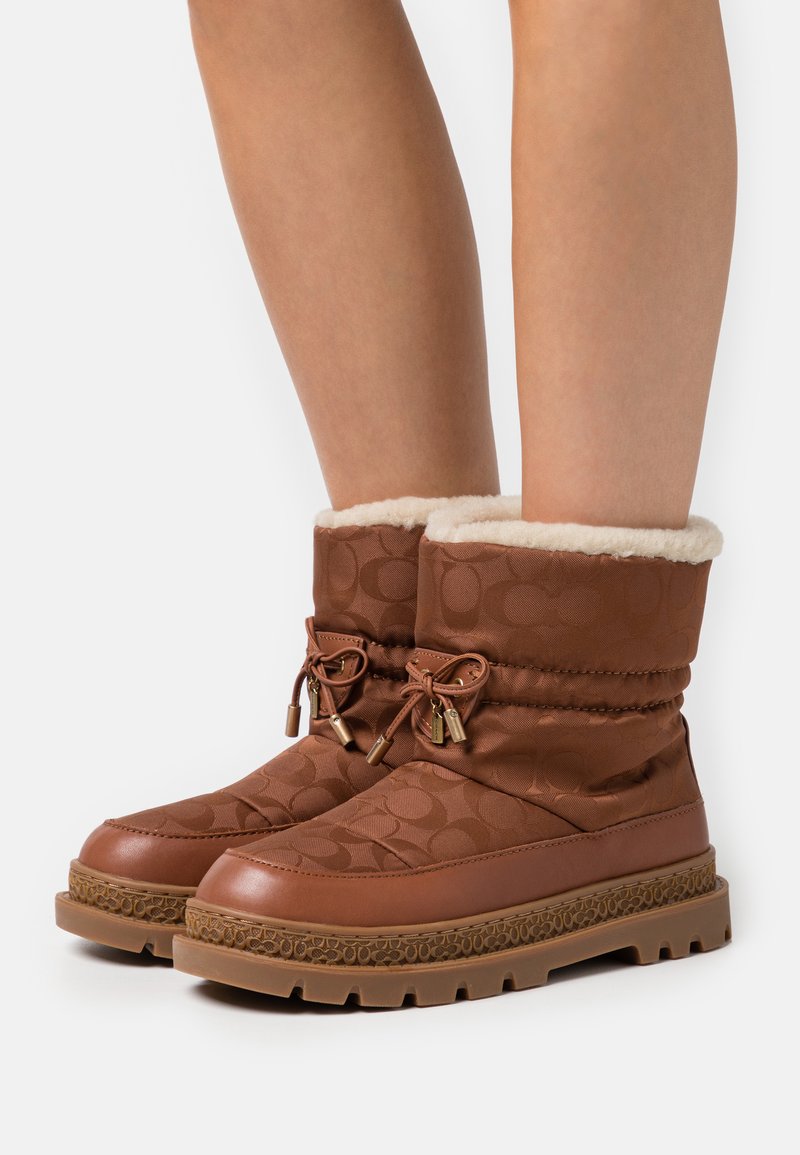 kailee bootie in recycled polyester