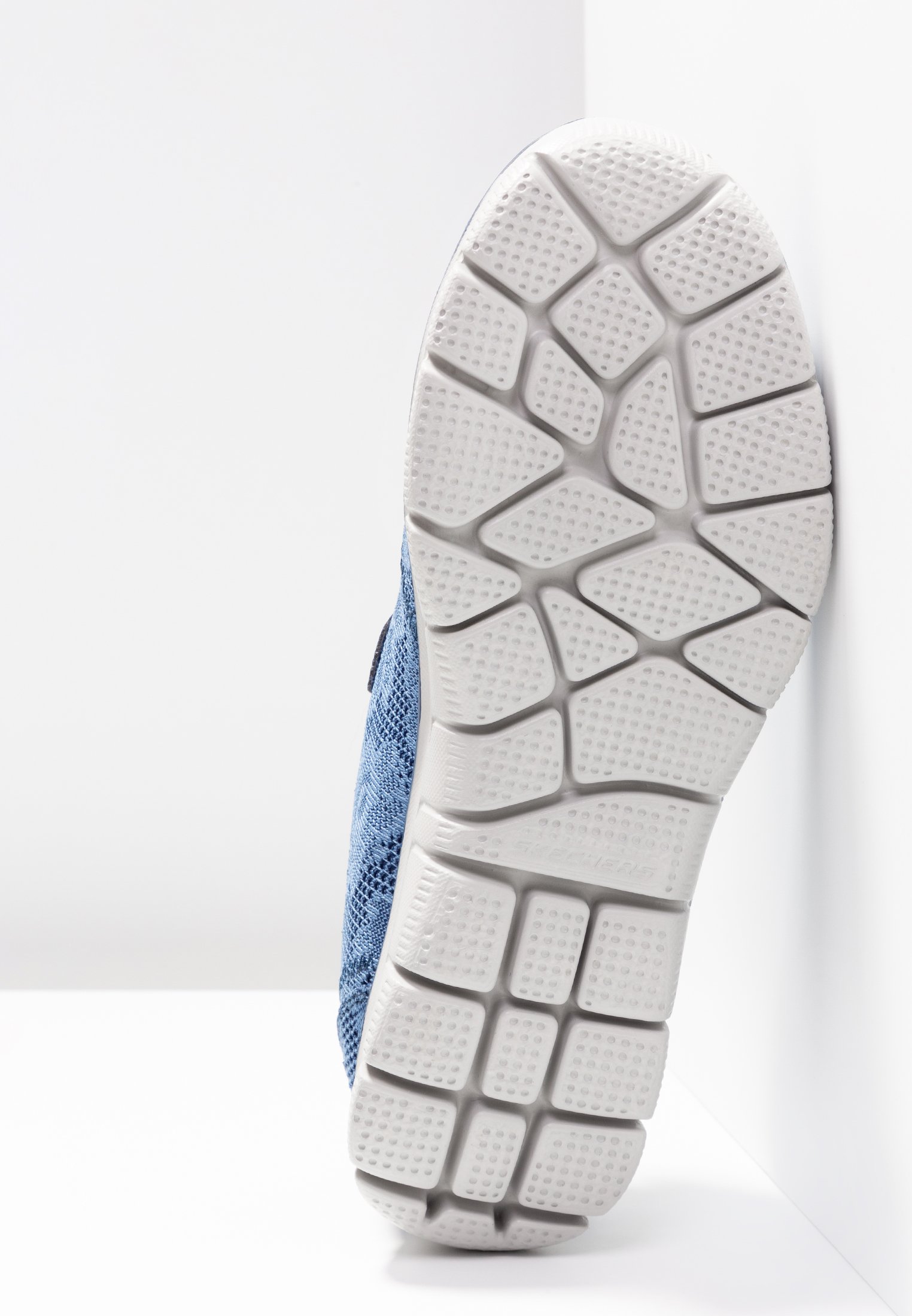 skechers empire night bloom relaxed fit