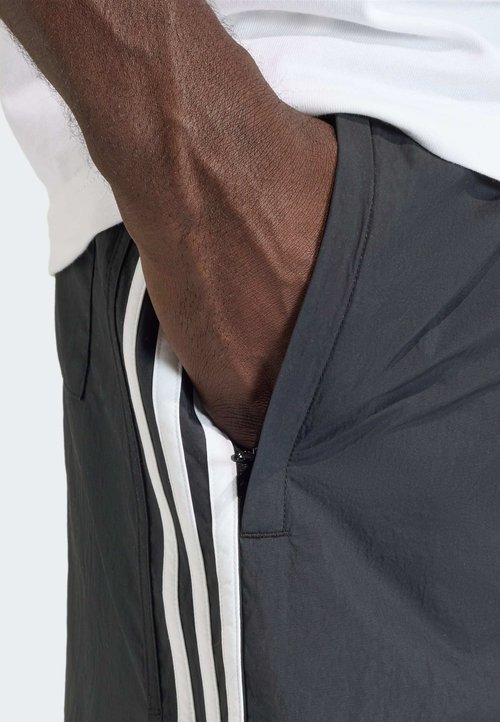Adidas Originals Sprinter Shorts — foto 4