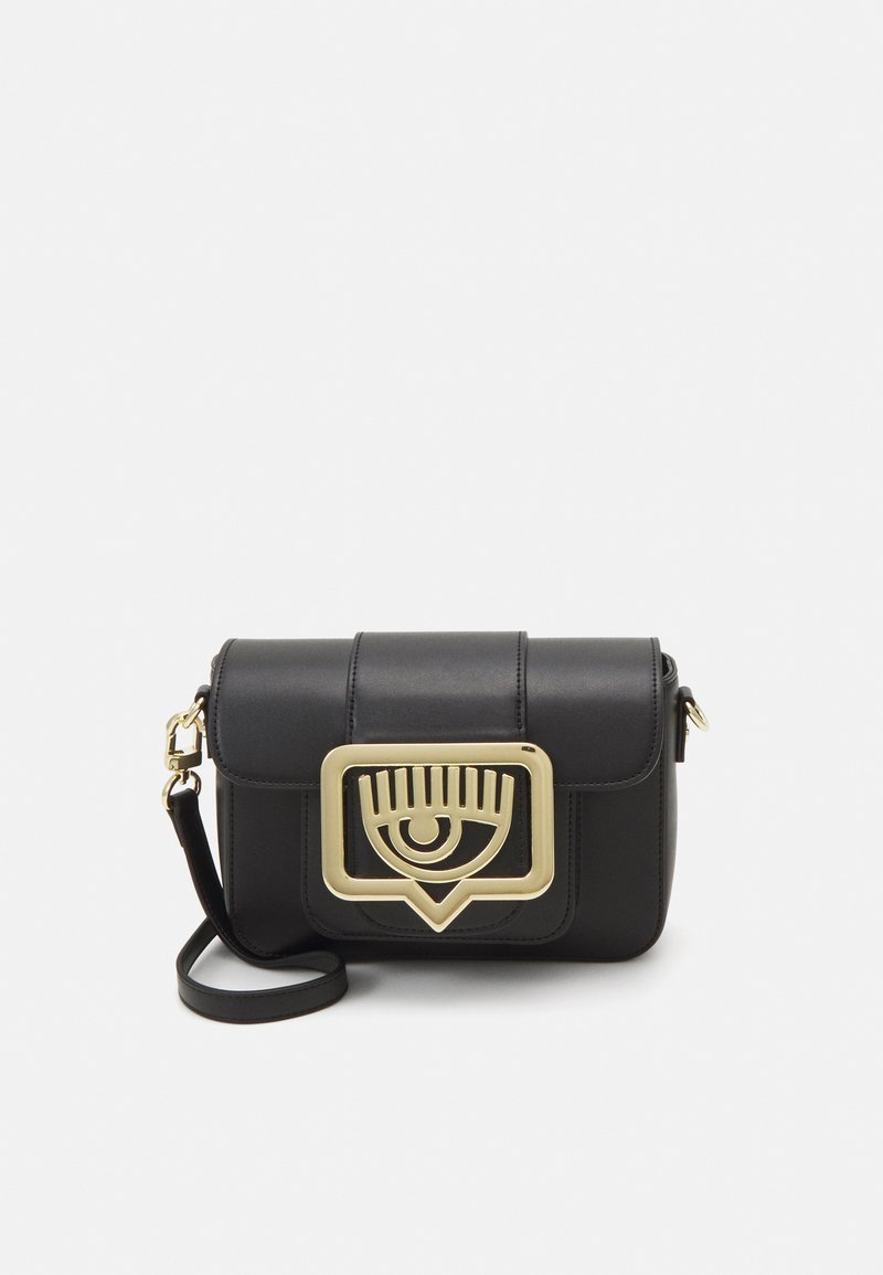 CHIARA FERRAGNI RANGE EYELIKE BUCKLE Skulderveske black/svart Zalando.no
