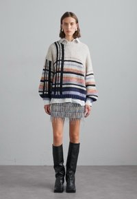 MUNTHE TAFFIE - Striktrøje - ivory