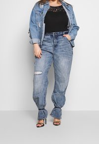 Anna Field Curvy Printtipaita - black