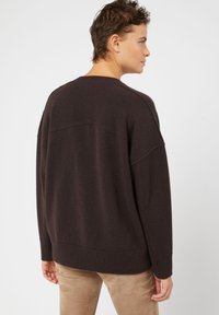 Rodier V-NECK IN 4-THREAD - Trui - marron cafe