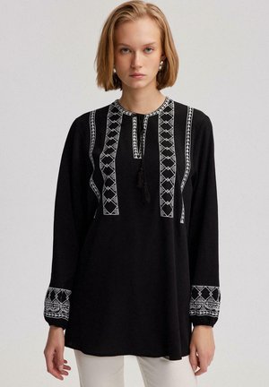 Touché Privé TEXTURED WITH EMBROIDERY DETAIL - Tunika - black