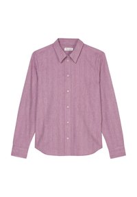Hedvábná košile s dlouhým rukávem světle fialové barvy, s špičatým límcem a rovnými lemy, položená na bílé ploše.