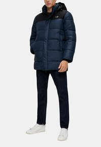 s.Oliver Wintermantel - blau