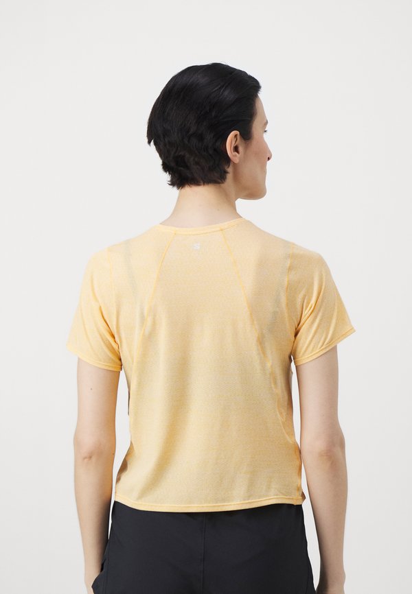 SHKOUT AIR CROP TEE  - Sports T-shirt - warm apricot4