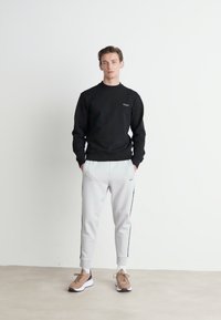 Thumbnail Image 2
